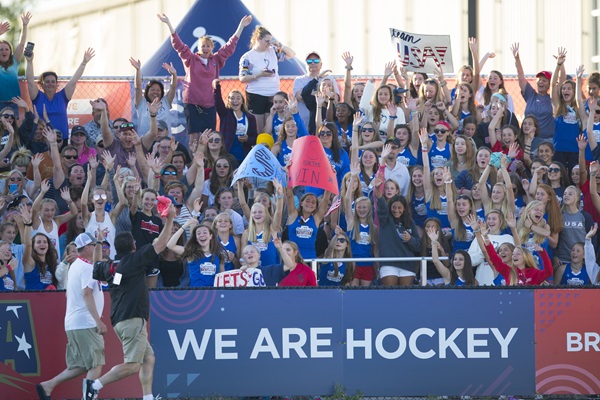 2019_FIHPLvGER2_Getty_Fans
